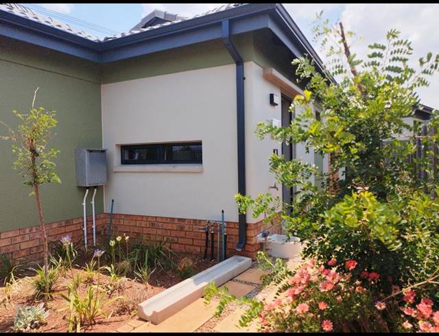 3 BEDROOM SIMPLEX FOR SALE IN ALBERTSDAL